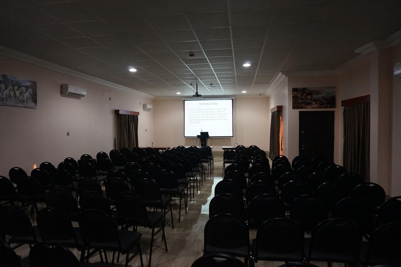 Aenon Suites Oshogbo Ngoại thất bức ảnh