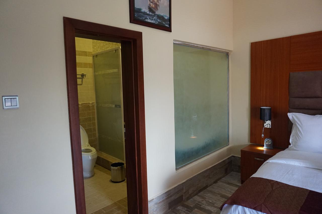 Aenon Suites Oshogbo Ngoại thất bức ảnh