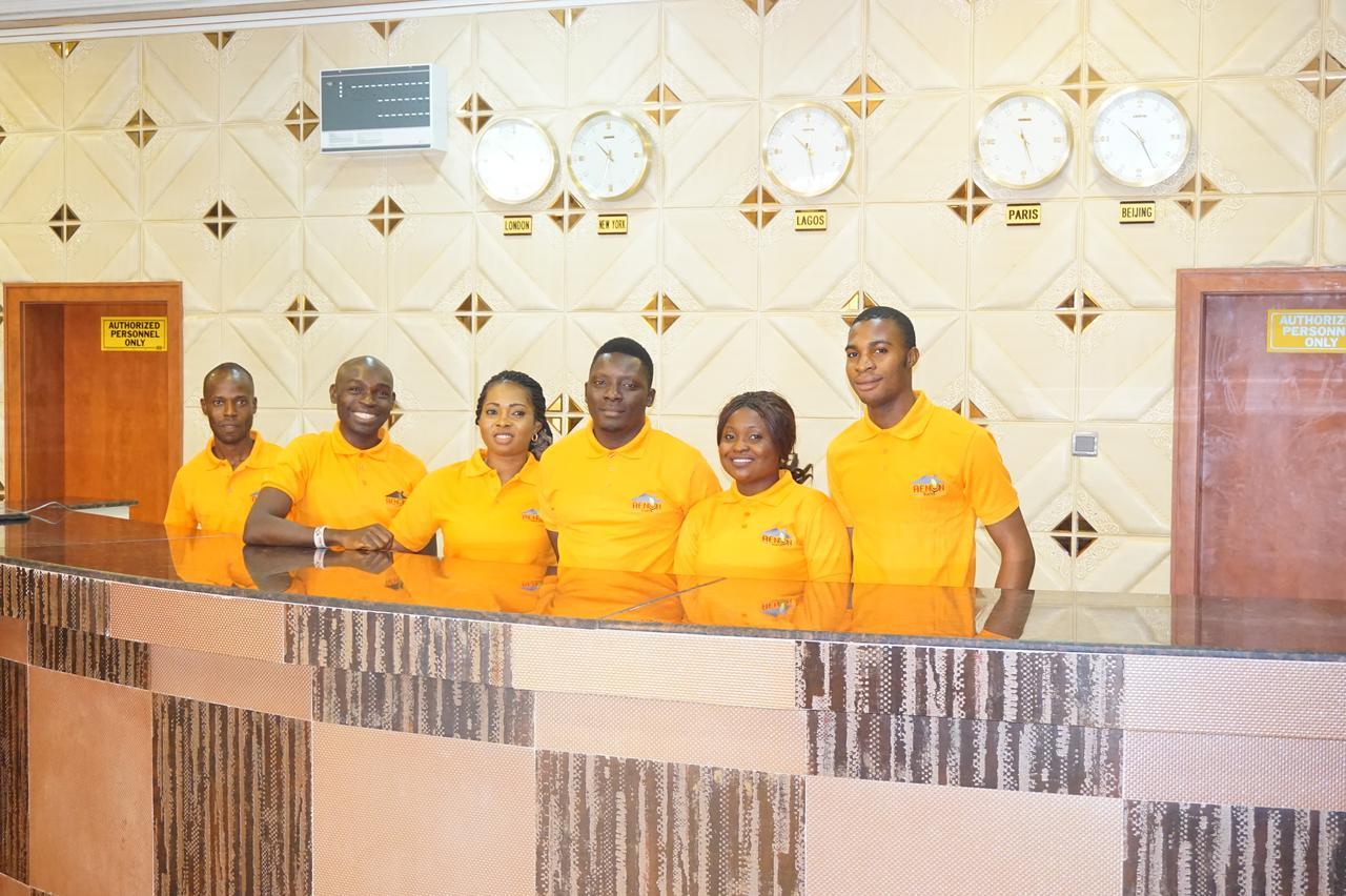 Aenon Suites Oshogbo Ngoại thất bức ảnh