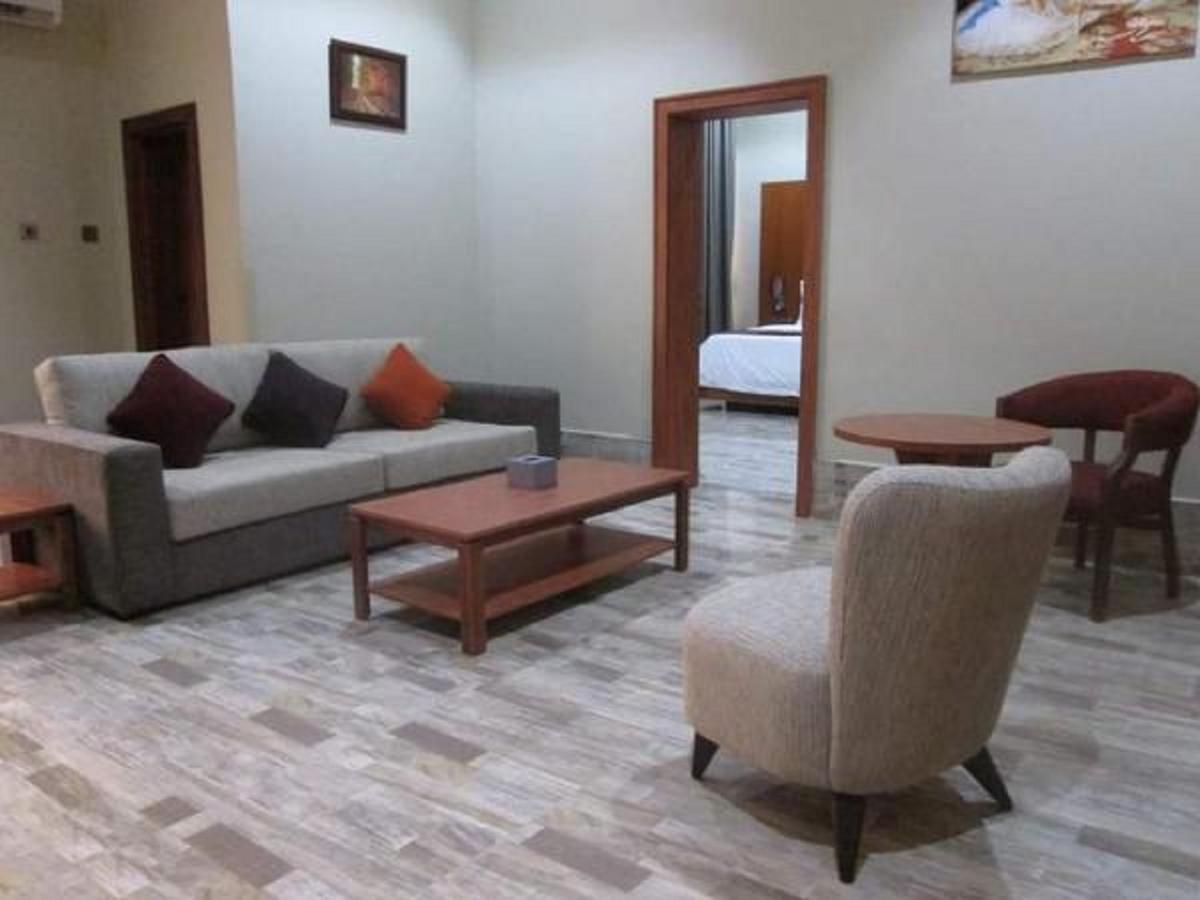 Aenon Suites Oshogbo Ngoại thất bức ảnh